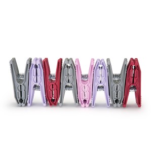 Pregadores para roupas com 24 peças  062 - plastshow